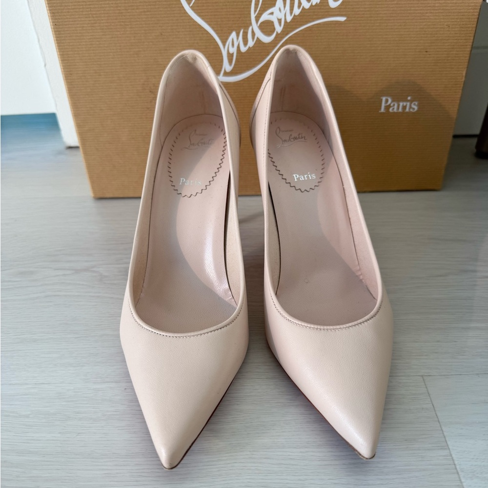 Christian Louboutin Sporty Kate 85 mm Pumps in Leche